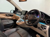 MERCEDES-BENZ V CLASS
